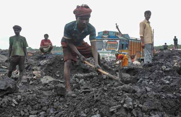 Govt to form new policy for project funding in coal mining.. 