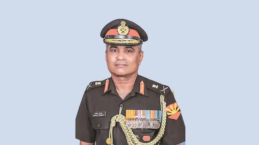 Army Chief Gen Manoj Pande reviews security arrangement along LAC in Ladakh Army Chief Gen Manoj Pande reviews security arrangement along LAC in Ladakh