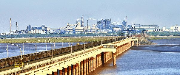 Hindalco to invest Rs 8000-10,000 cr in three plants