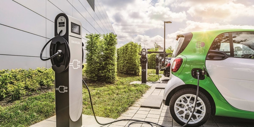 Tata Power, HPCL to set up EV charging stations at its petrol pumps