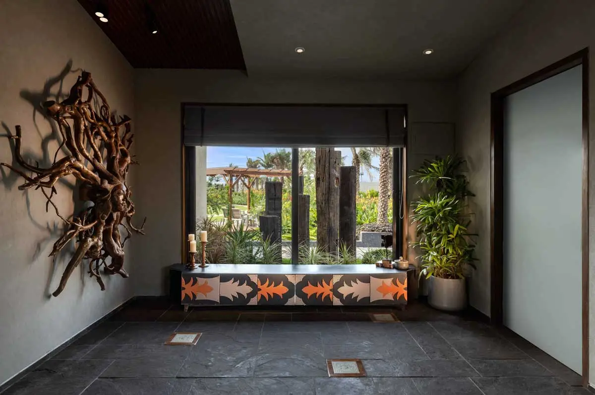 A colour co-ordinated drama