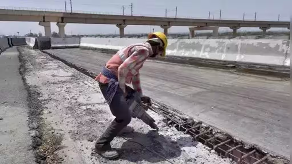  Massive cost overruns plague 388 infrastructure projects! India faces setback of Rs 4.65 lakh crore in July 