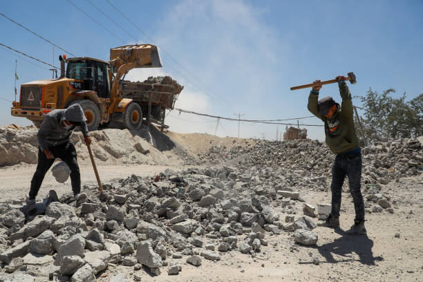KMC to set up crushing unit to turn construction waste into aggregates