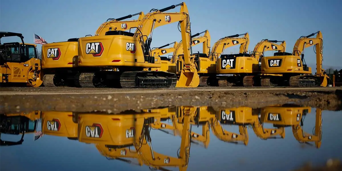 Cat’s next-gen small dozers come remote control-ready