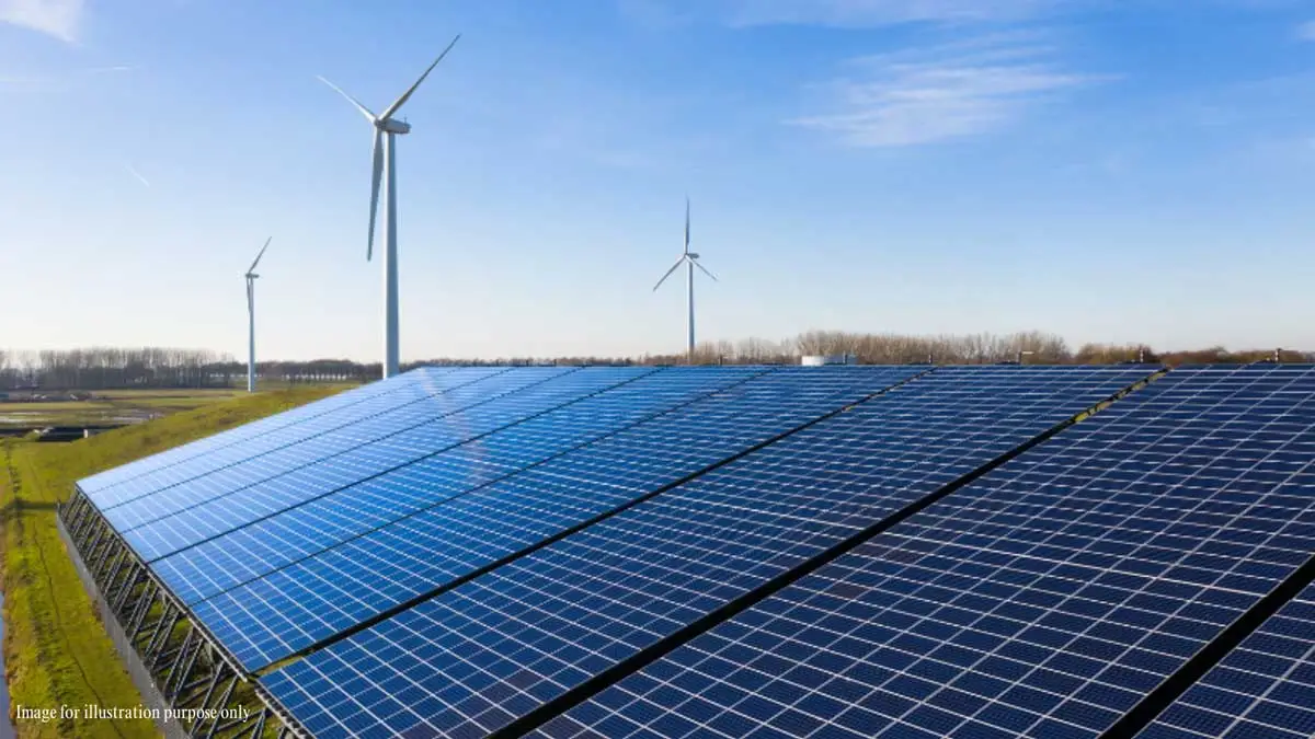 Adani plans world's largest hybrid energy plant in Gujarat