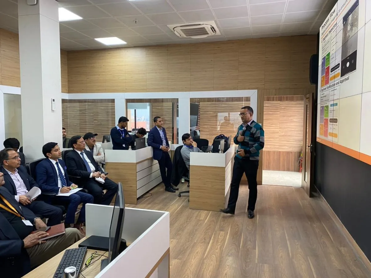 Microsoft delegates visit Road Construction Department Control and Command Centre