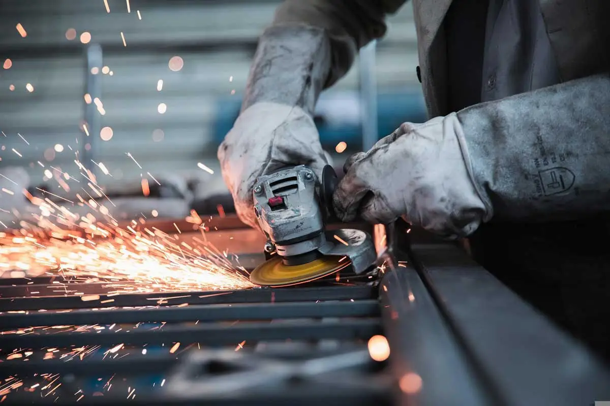 Steel makers see fall in prices Steel makers see fall in prices