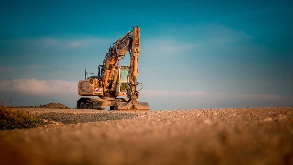 Deere introduces the 200 G-Tier, a new lower-cost mid-size excavator
