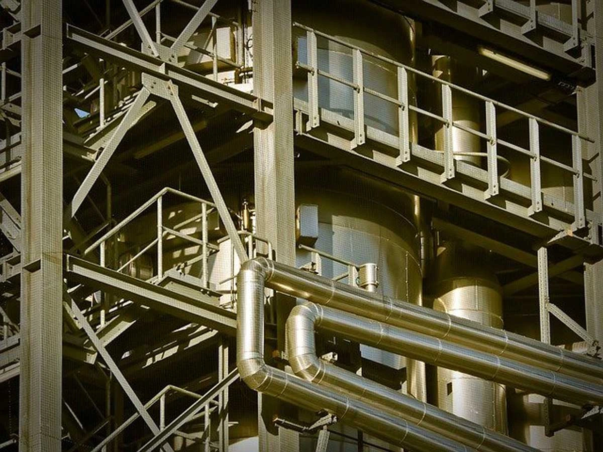 Essar to invest $4 bn in Saudi Arabia steel plant Essar to invest $4 bn in Saudi Arabia steel plant